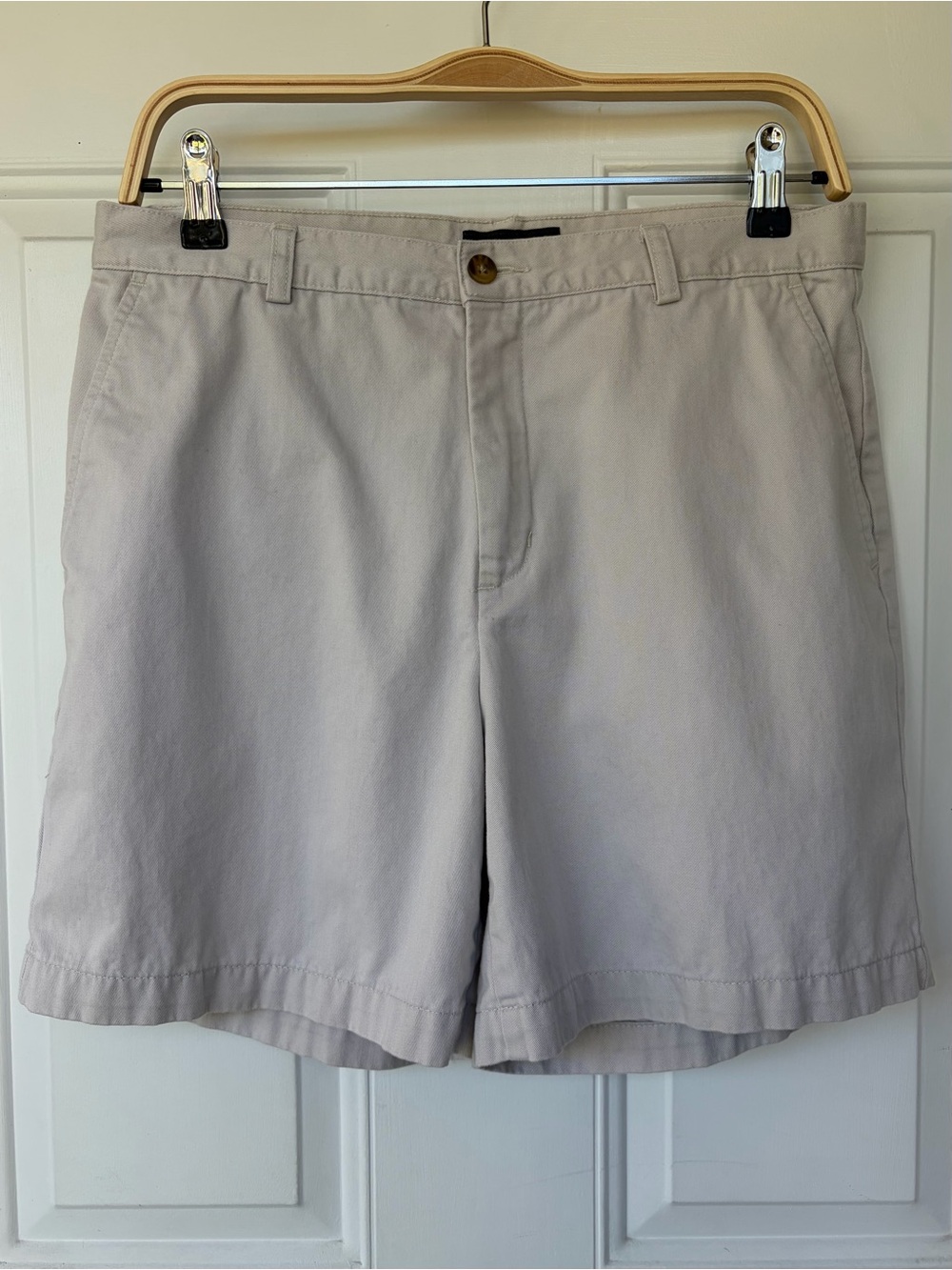 •Eddie Bauer• Women’s 6” Inseam Khaki Cotton Shorts – Size 10
